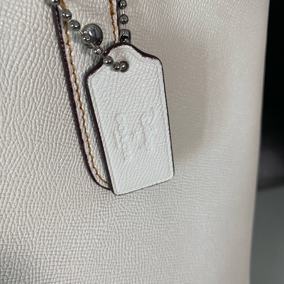 Disney X Coach limited Edition tote bag with Minnie Mouse motif - Picture 4 of 8